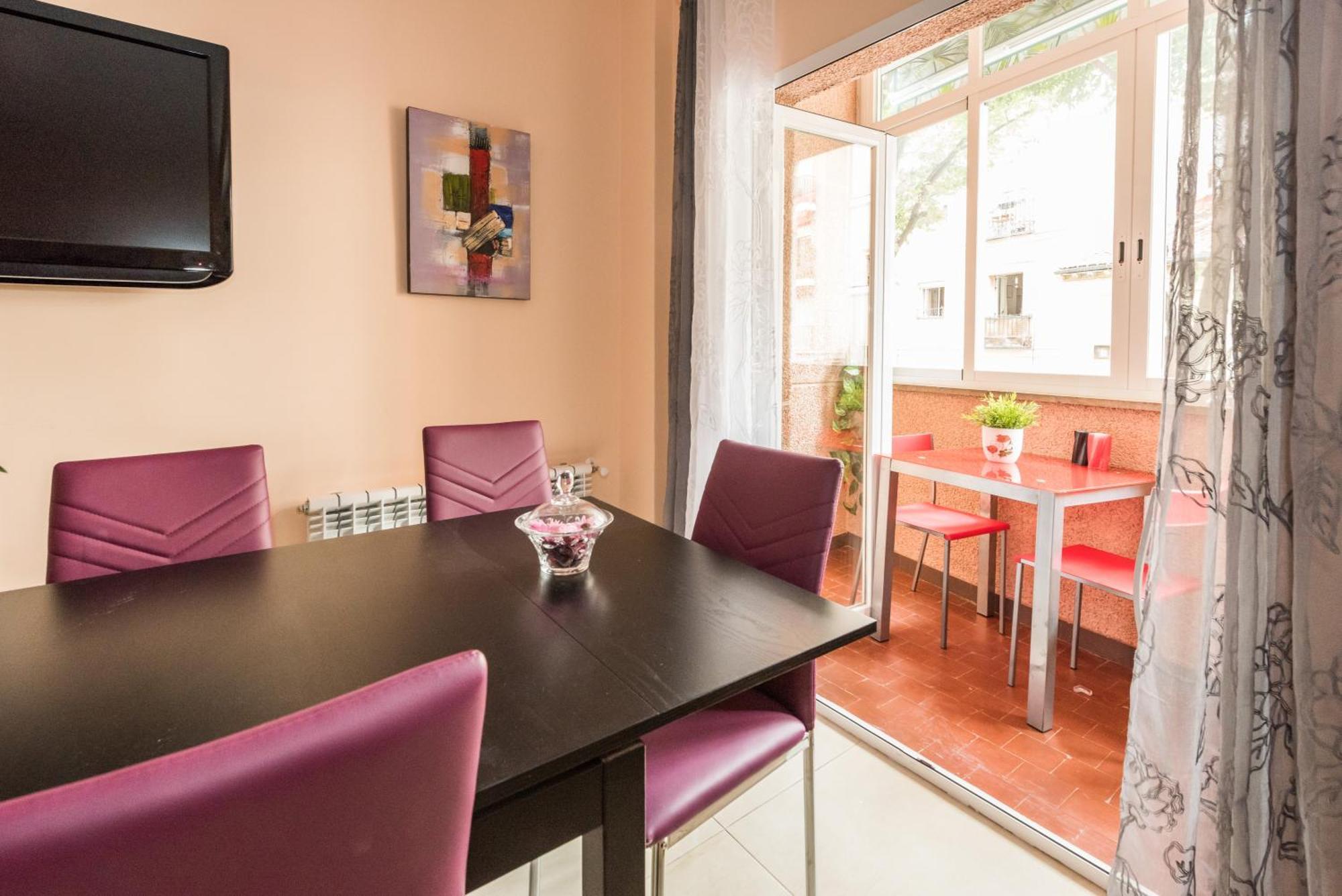 Apartamentos Madrid Xxxiii - Alojamiento De Temporada Ruang foto
