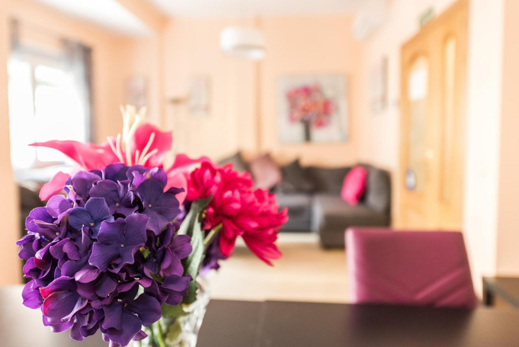 Apartamentos Madrid Xxxiii - Alojamiento De Temporada Ruang foto