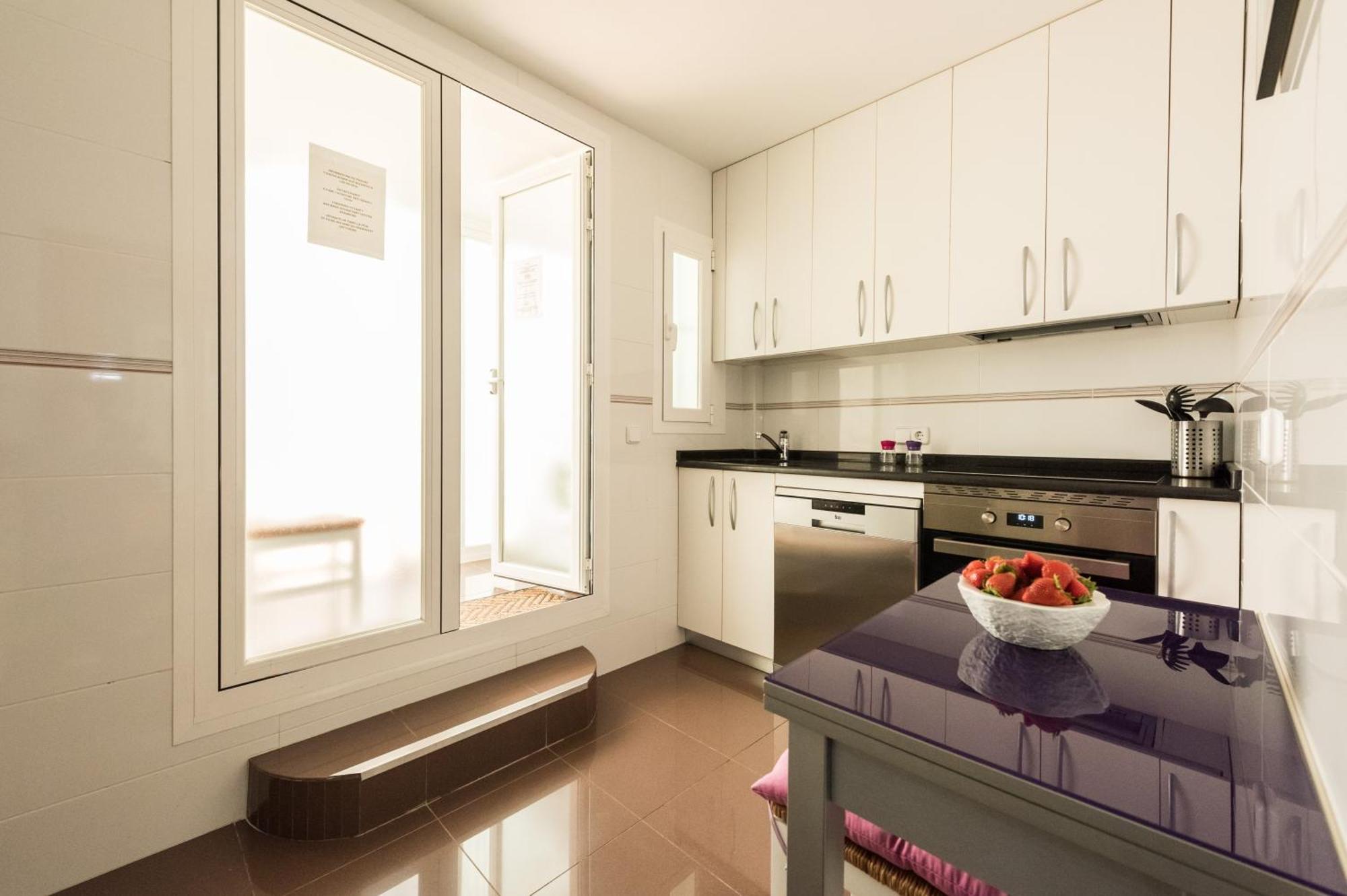 Apartamentos Madrid Xxxiii - Alojamiento De Temporada Ruang foto