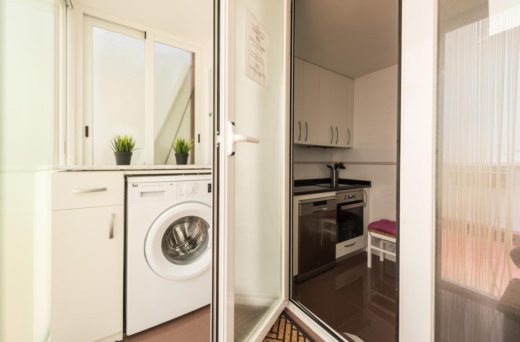 Apartamentos Madrid Xxxiii - Alojamiento De Temporada Ruang foto
