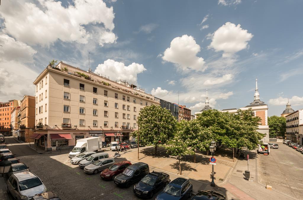 Apartamentos Madrid Xxxiii - Alojamiento De Temporada Bagian luar foto
