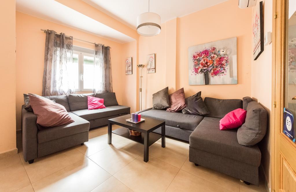 Apartamentos Madrid Xxxiii - Alojamiento De Temporada Bagian luar foto