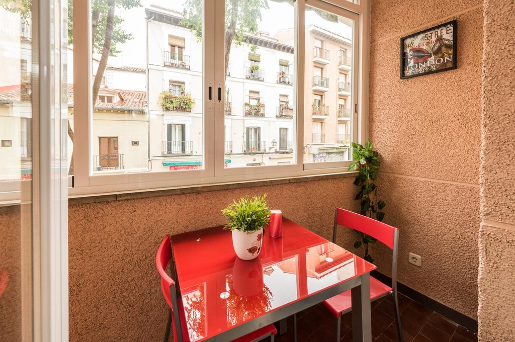 Apartamentos Madrid Xxxiii - Alojamiento De Temporada Bagian luar foto
