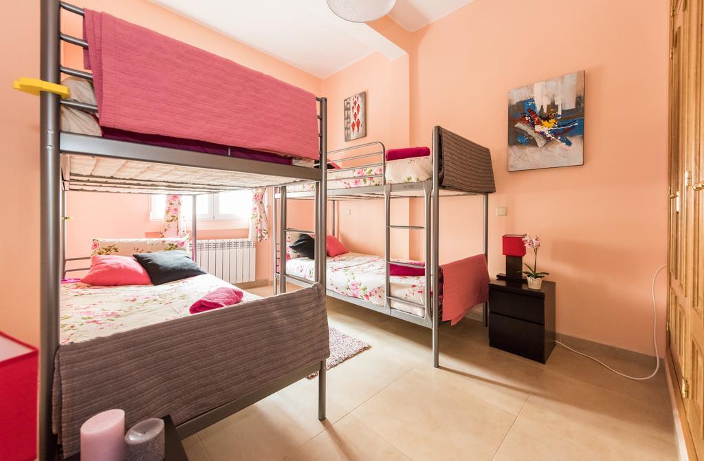 Apartamentos Madrid Xxxiii - Alojamiento De Temporada Bagian luar foto